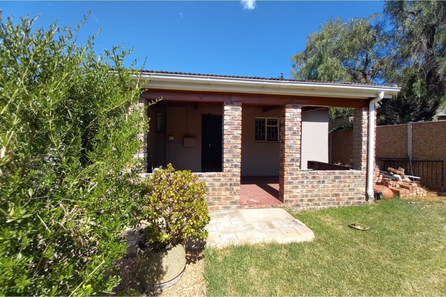 2 Bedroom Property for Sale in Albertinia Western Cape